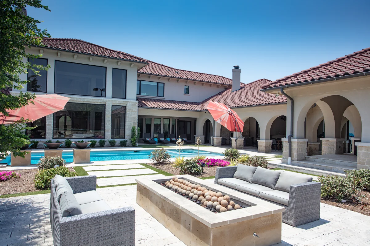 An installation of artificial turf and artificial grass in an backyard in Duluth