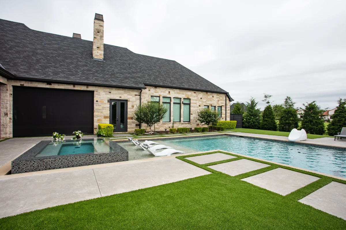 An installation of artificial turf and artificial grass in an backyard in Georgetown