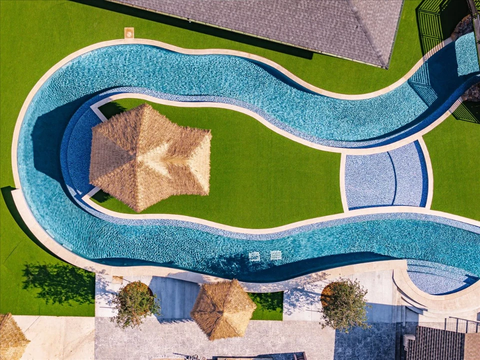 Artificial Turf Backyard in Kissimmee An installation of artificial turf and artificial grass in an backyard in Kissimmee