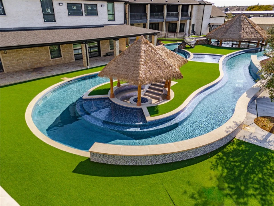An installation of artificial turf and artificial grass in an backyard in Winter Garden