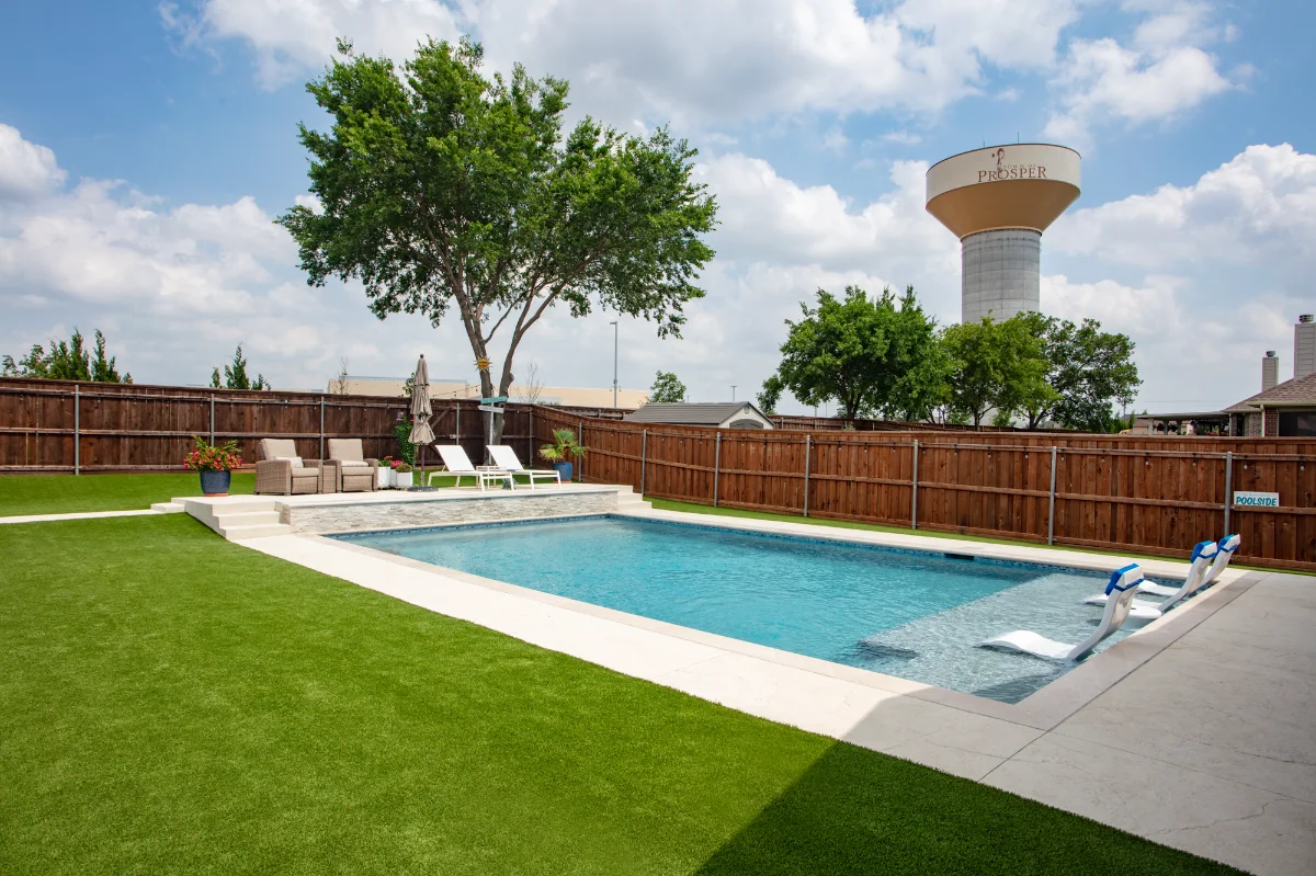 An installation of artificial turf and artificial grass in an backyard in Belle Meade