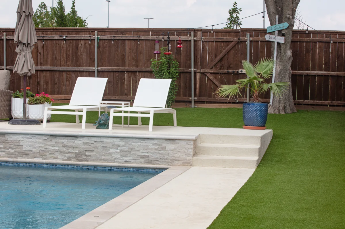 Artificial Turf Backyard in Sunset Valley An installation of artificial turf and artificial grass in an backyard in Sunset Valley